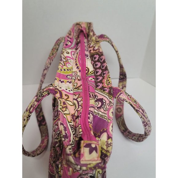 Vera Bradley Bag, 12" x 9" Pre-Owned in Very Good Shape - Picture 5 of 7